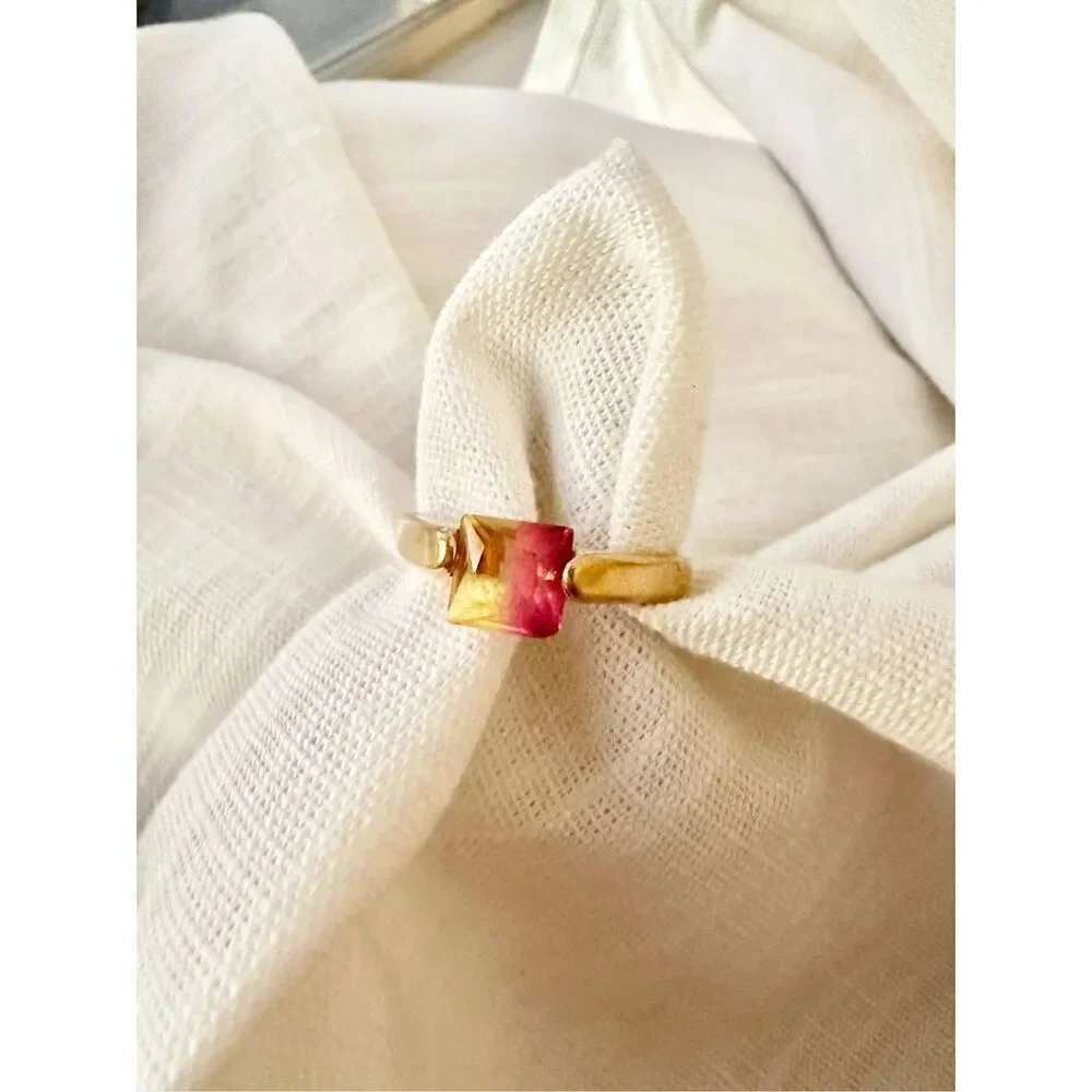 Pink and yellow princess cut cubic zirconia ring size 11￼